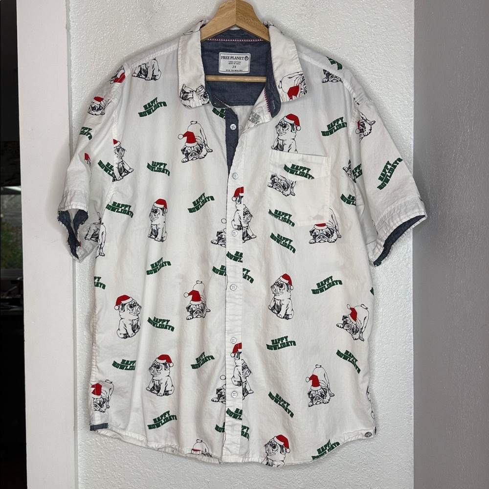 Free Planet “Happy Howlidays” Bulldog Santa Hat Christmas Button-Down Shirt 2X
